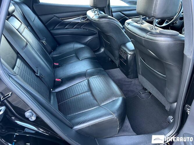 Infiniti Q70 45 interauto-car