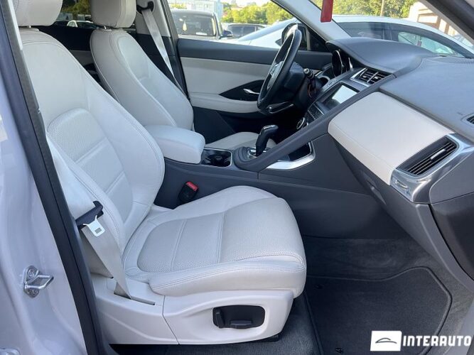 Jaguar E-Pace 52 interauto-car