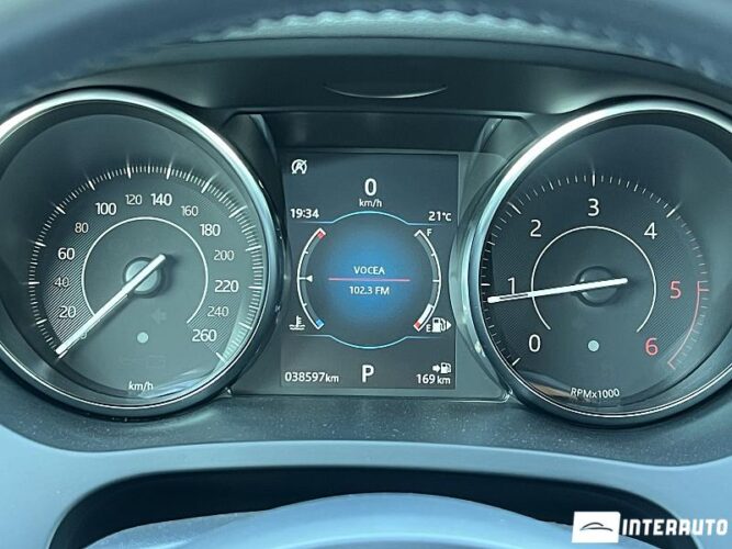 Jaguar E-Pace 48 interauto-car