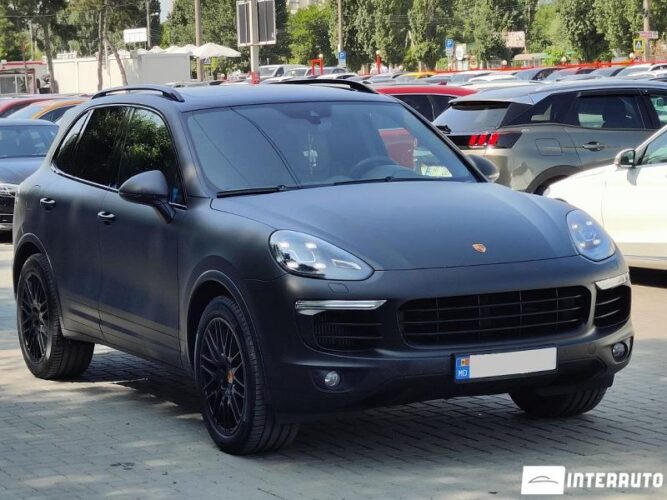 Porsche Cayenne 36 interauto-car