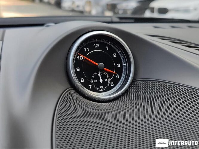 Porsche Cayenne 45 interauto-car