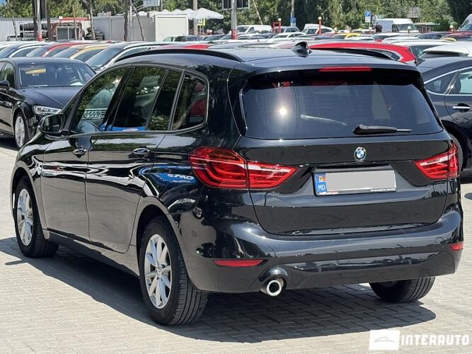 BMW 216d 34 interauto-car