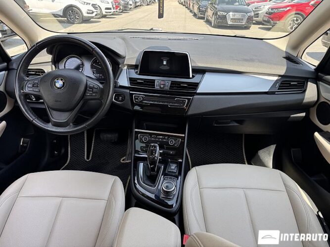 BMW 216d 37 interauto-car