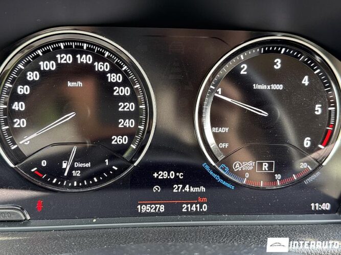 BMW 216d 42 interauto-car