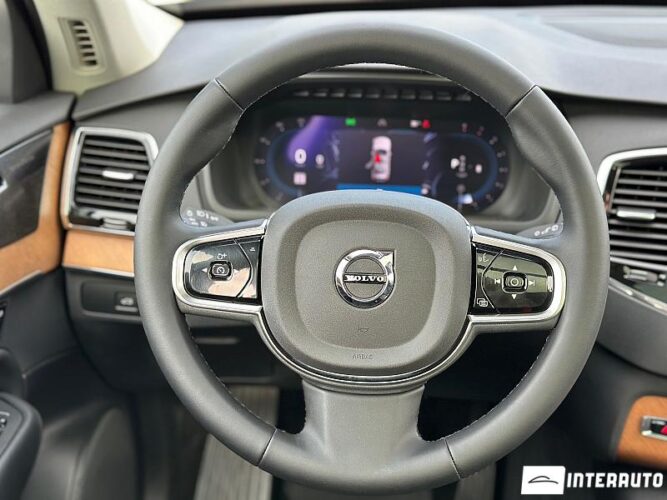 Volvo XC 90 46 interauto-car