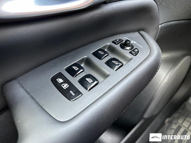 Volvo XC 90 44 interauto-car