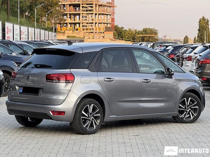 Citroen C4 SpaceTourer 31 interauto-car