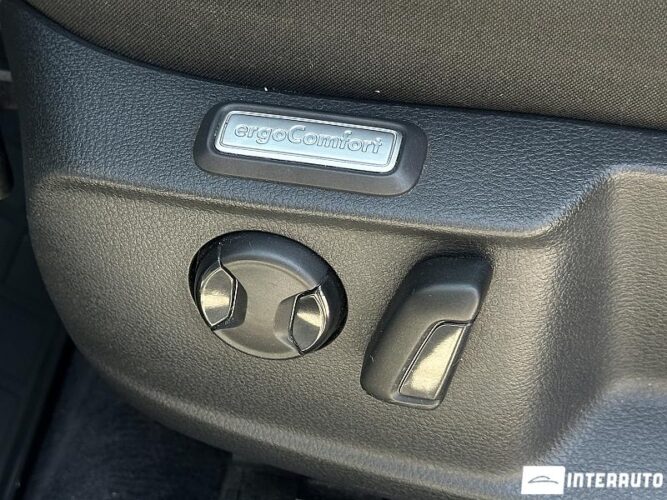 Volkswagen Passat 51 interauto-car