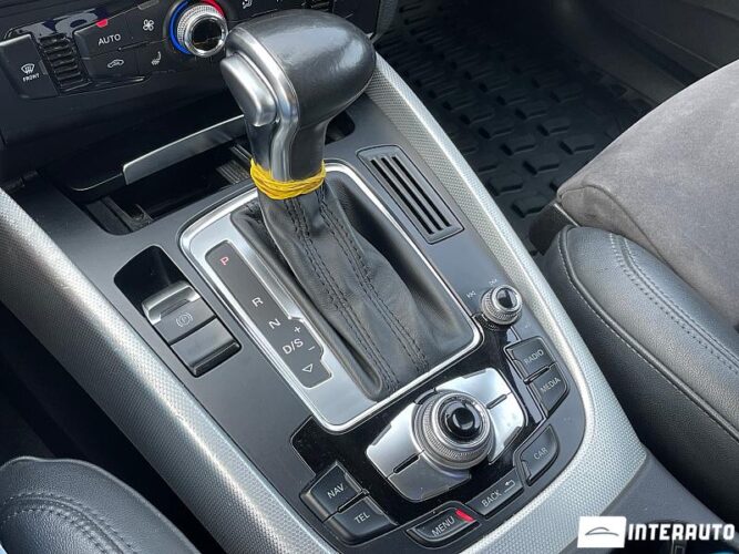 Audi Q5 43 interauto-car