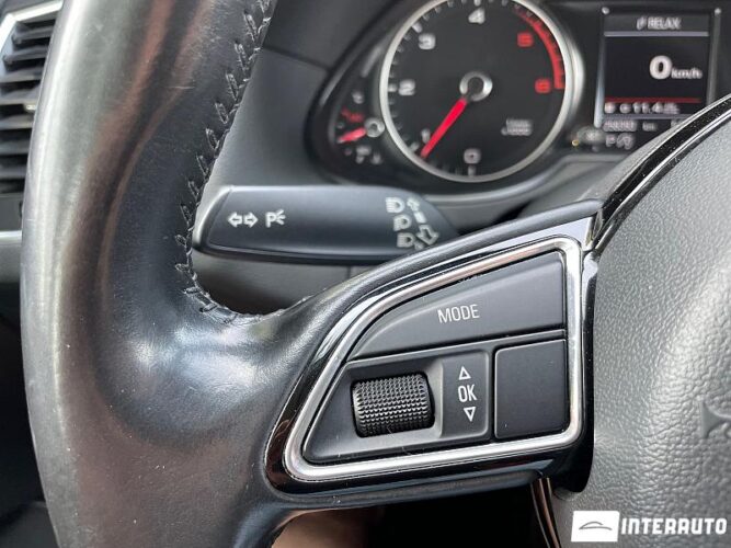 Audi Q5 38 interauto-car