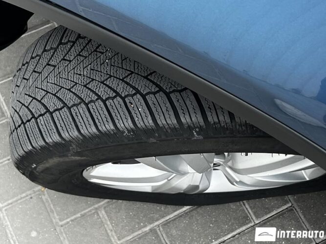 Volkswagen Tiguan 36 interauto-car