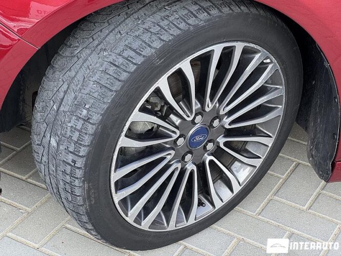 Ford Fusion 53 interauto-car