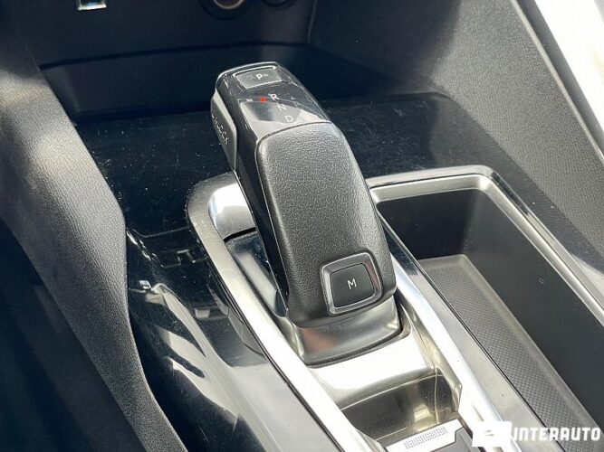 Peugeot 3008 42 interauto-car