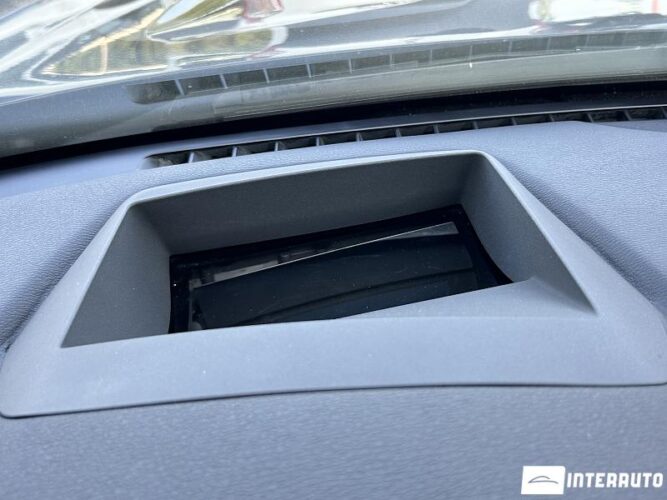 BMW X4 2.8i 45 interauto-car