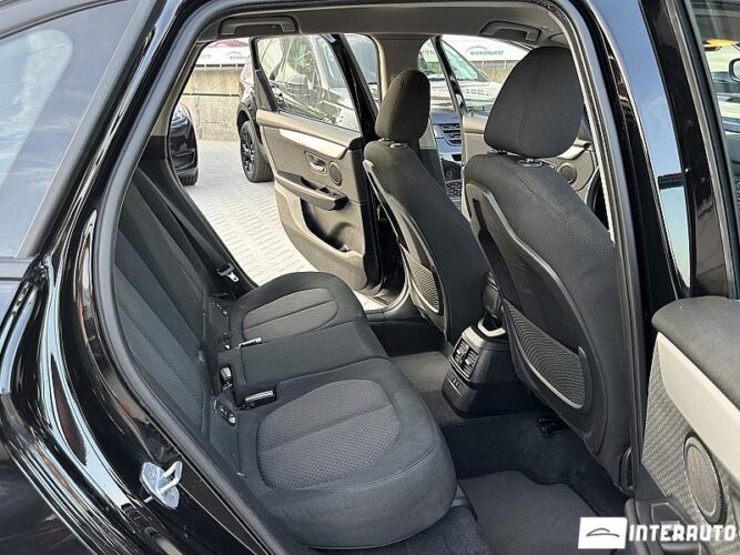 BMW 218i 43 interauto-car