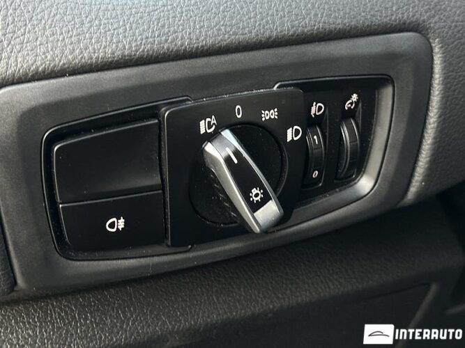 BMW 218i 47 interauto-car