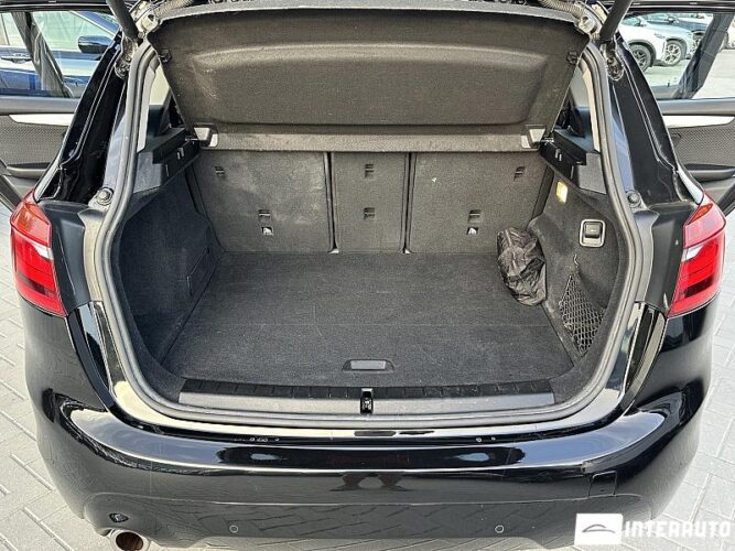 BMW 218i 48 interauto-car