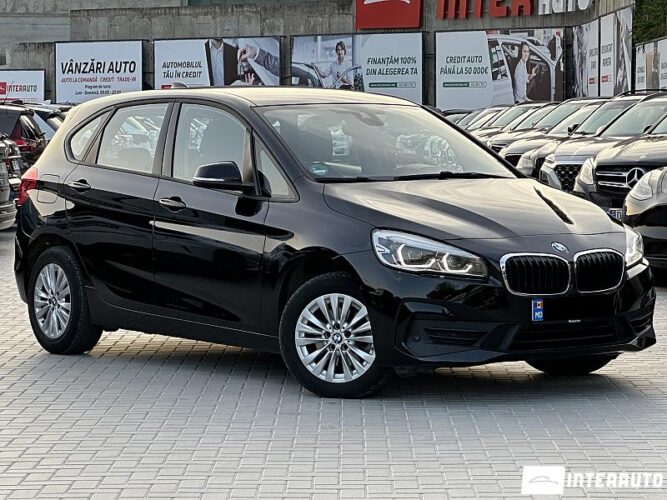 BMW 218i 30 interauto-car