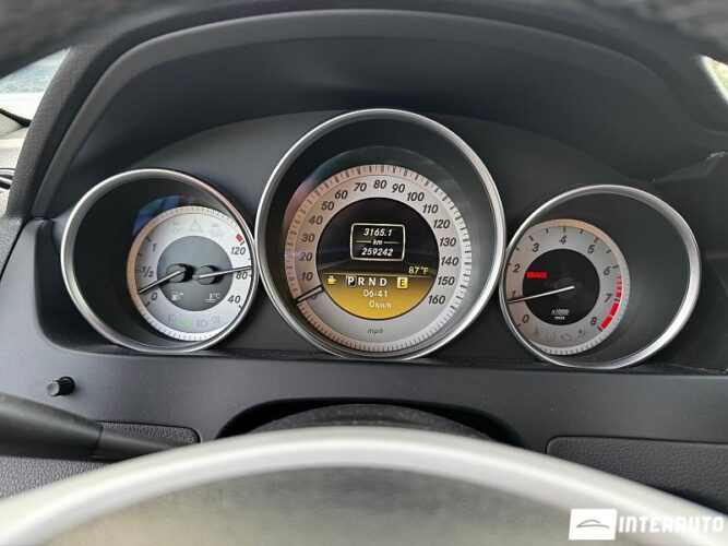 Mercedes C 250 41 interauto-car