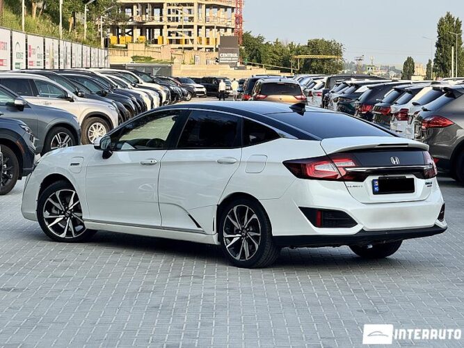 Honda Clarity 35 interauto-car