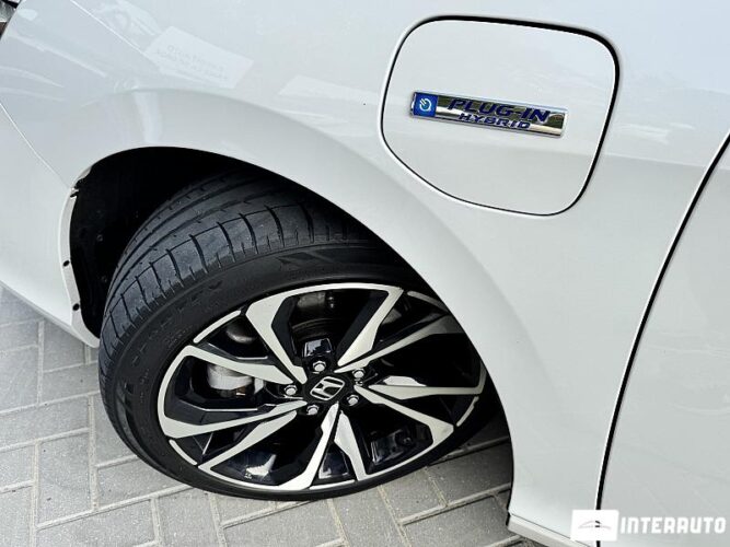 Honda Clarity 46 interauto-car