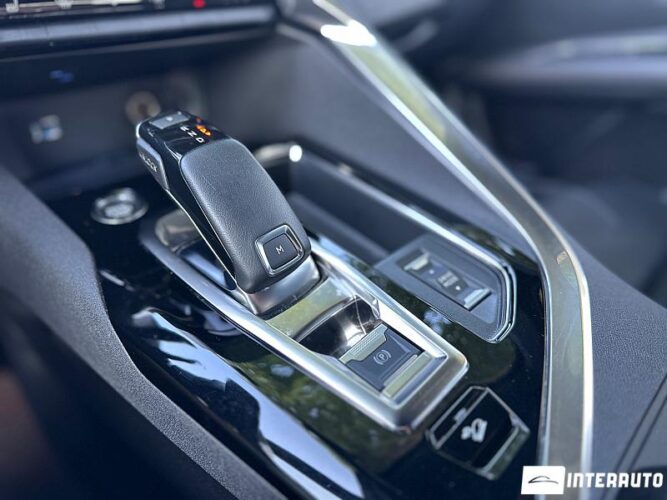 Peugeot 3008 48 interauto-car