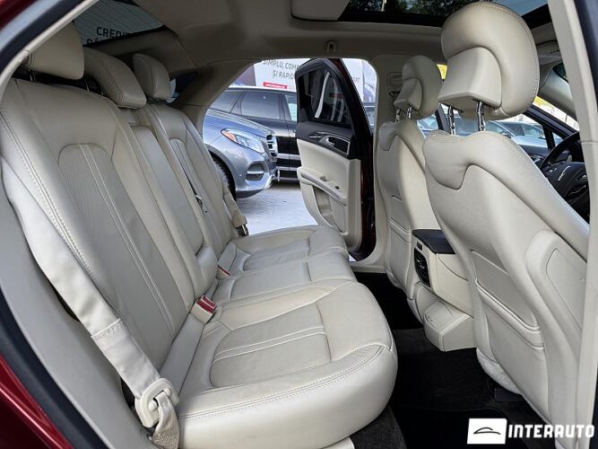 Lincoln MKZ 47 interauto-car