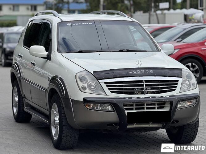 SsangYong REXTON 33 interauto-car