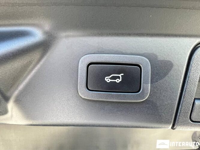 Land Rover Range Rover Velar 43 interauto-car