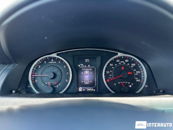 Toyota Camry 35 interauto-car