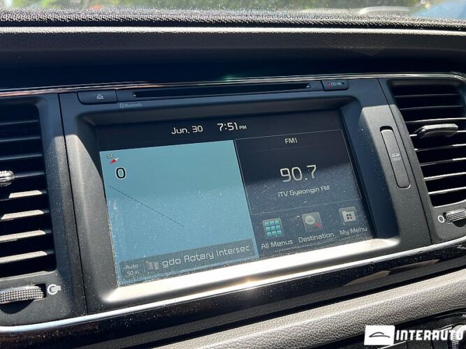 Kia Carnival 44 interauto-car