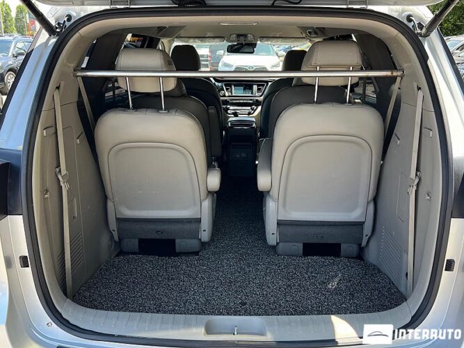 Kia Carnival 53 interauto-car