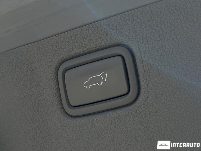 Kia Carnival 52 interauto-car