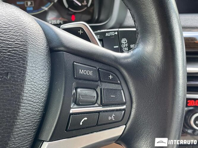 BMW X5 4.0e 45 interauto-car