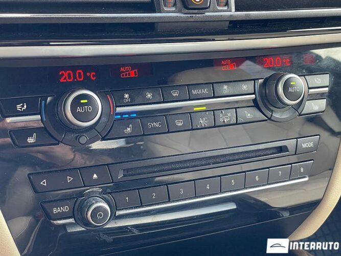 BMW X5 4.0e 48 interauto-car