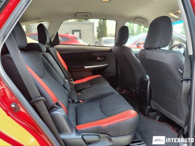 Toyota Prius Plus / V 34 interauto-car