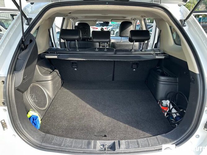 Mitsubishi Outlander 49 interauto-car