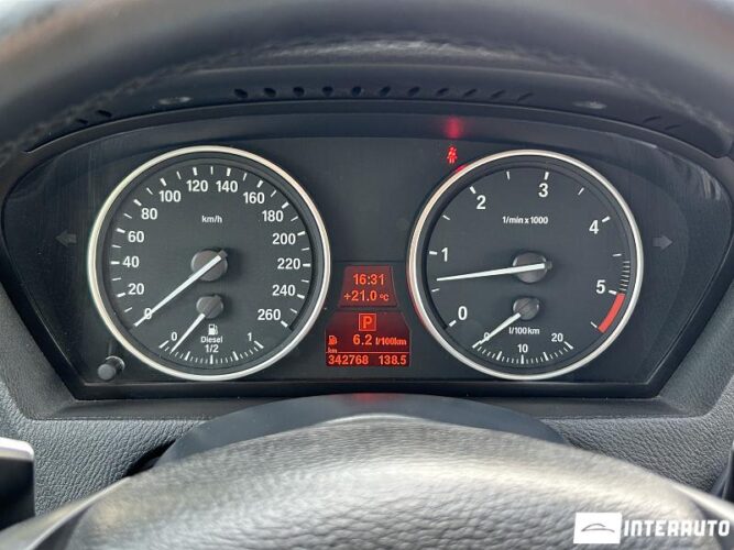 BMW X5 3.0D 43 interauto-car