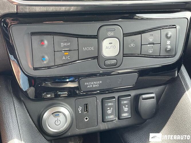 Nissan Leaf 41 interauto-car