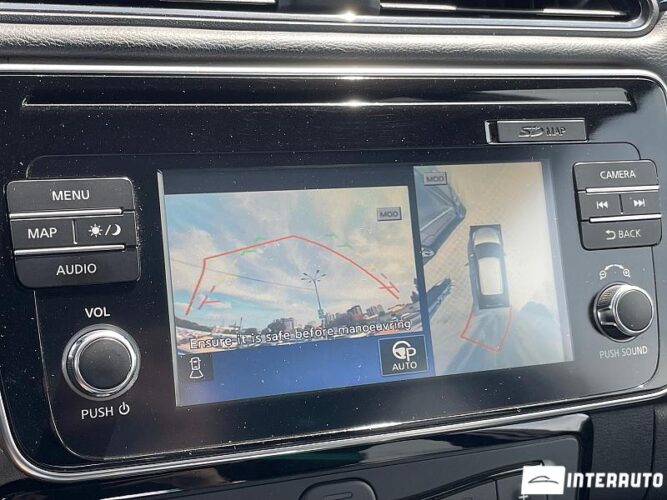 Nissan Leaf 44 interauto-car