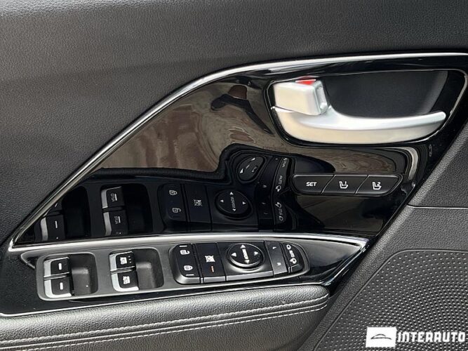 Kia Niro 40 interauto-car