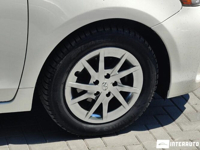 Toyota Prius Plus / V 47 interauto-car