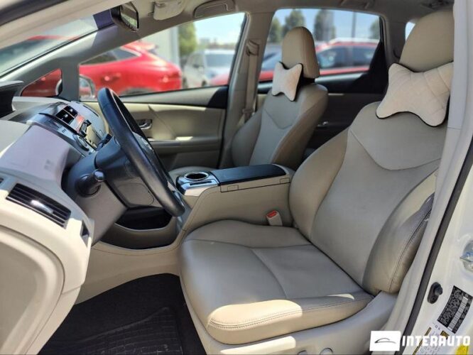 Toyota Prius Plus / V 35 interauto-car