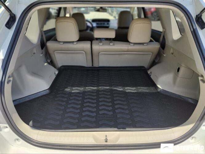 Toyota Prius Plus / V 34 interauto-car