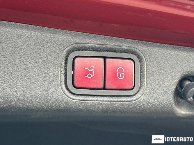 Mercedes E 300 56 interauto-car