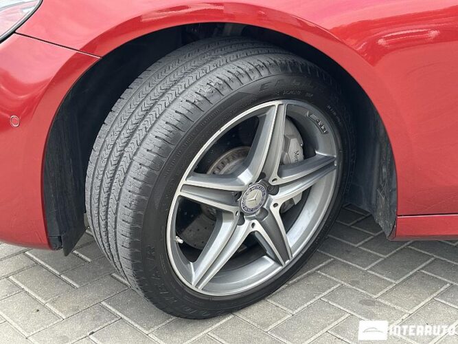 Mercedes E 300 51 interauto-car