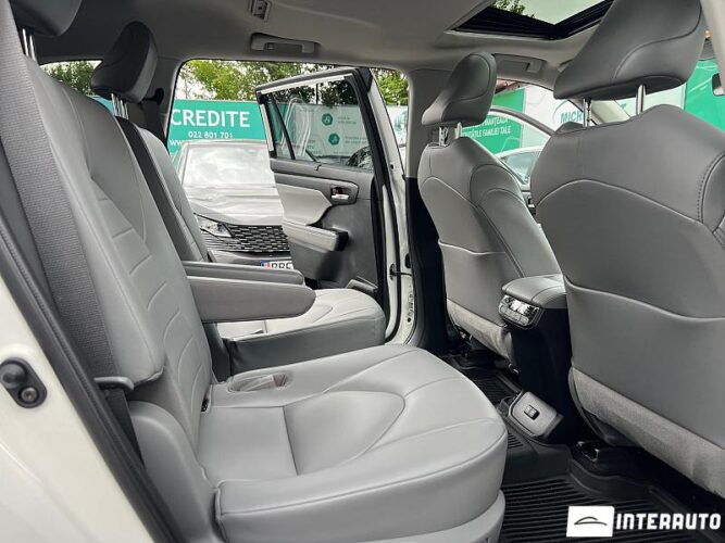 Toyota Highlander 53 interauto-car