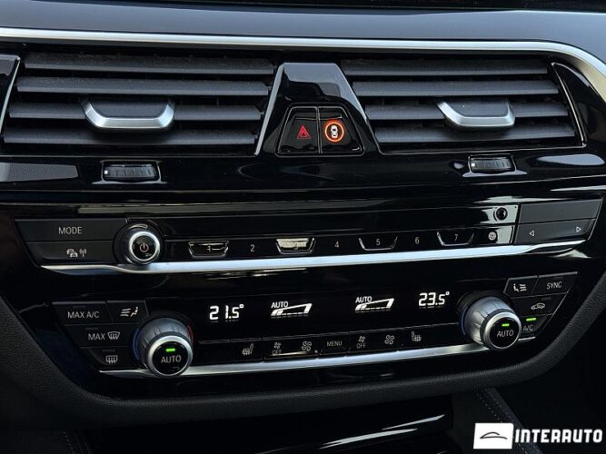 BMW 530 44 interauto-car