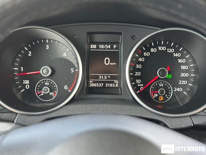 Volkswagen Golf 36 interauto-car