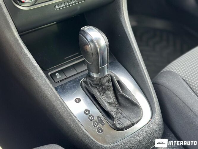 Volkswagen Golf 38 interauto-car